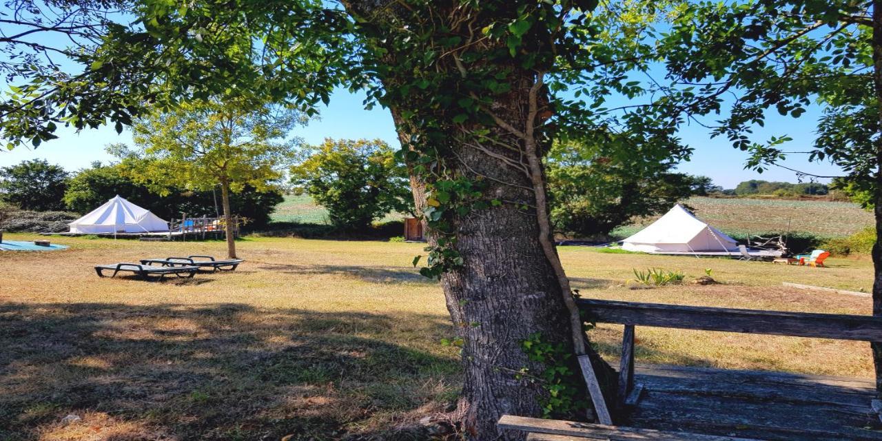 Camping La Petite Houmee Curzay-sur-Vonne Luaran gambar