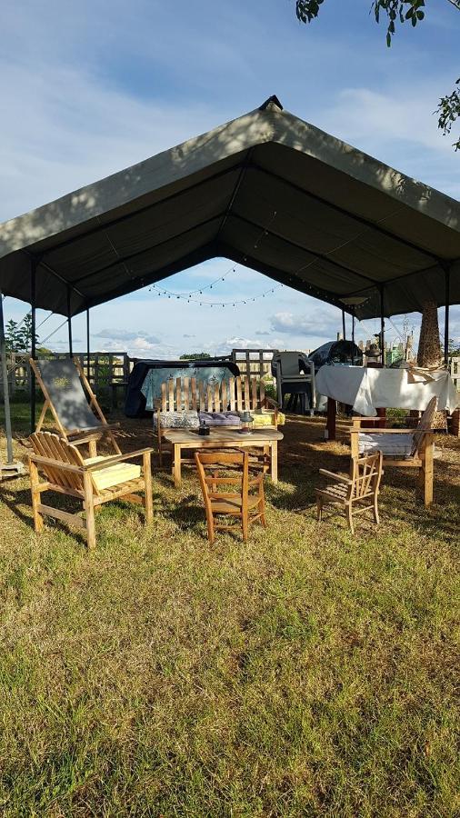 Camping La Petite Houmee Curzay-sur-Vonne Luaran gambar